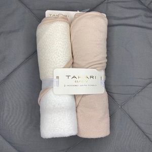 Tahari Baby Blush Pink & Cream 2 Hooded Bath Towels